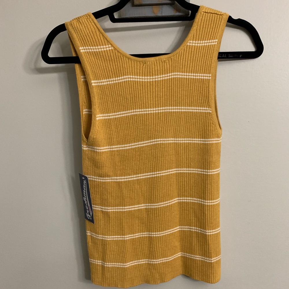 Freshman NEW Ribbed Button Down Tank - Picture 5 of 8